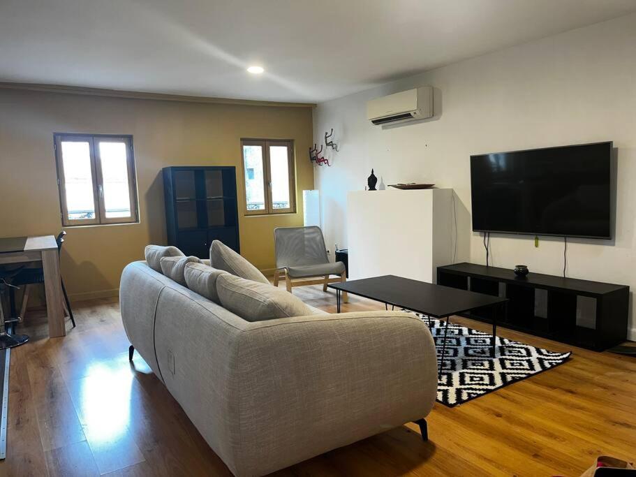 Superbe Appartement Centre Ville Bourges Kültér fotó